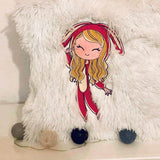 Mädchen im Hasenanzug Stickdatei – zuckersüßes Kuschelfeeling für deine Stickmaschine - Sewando