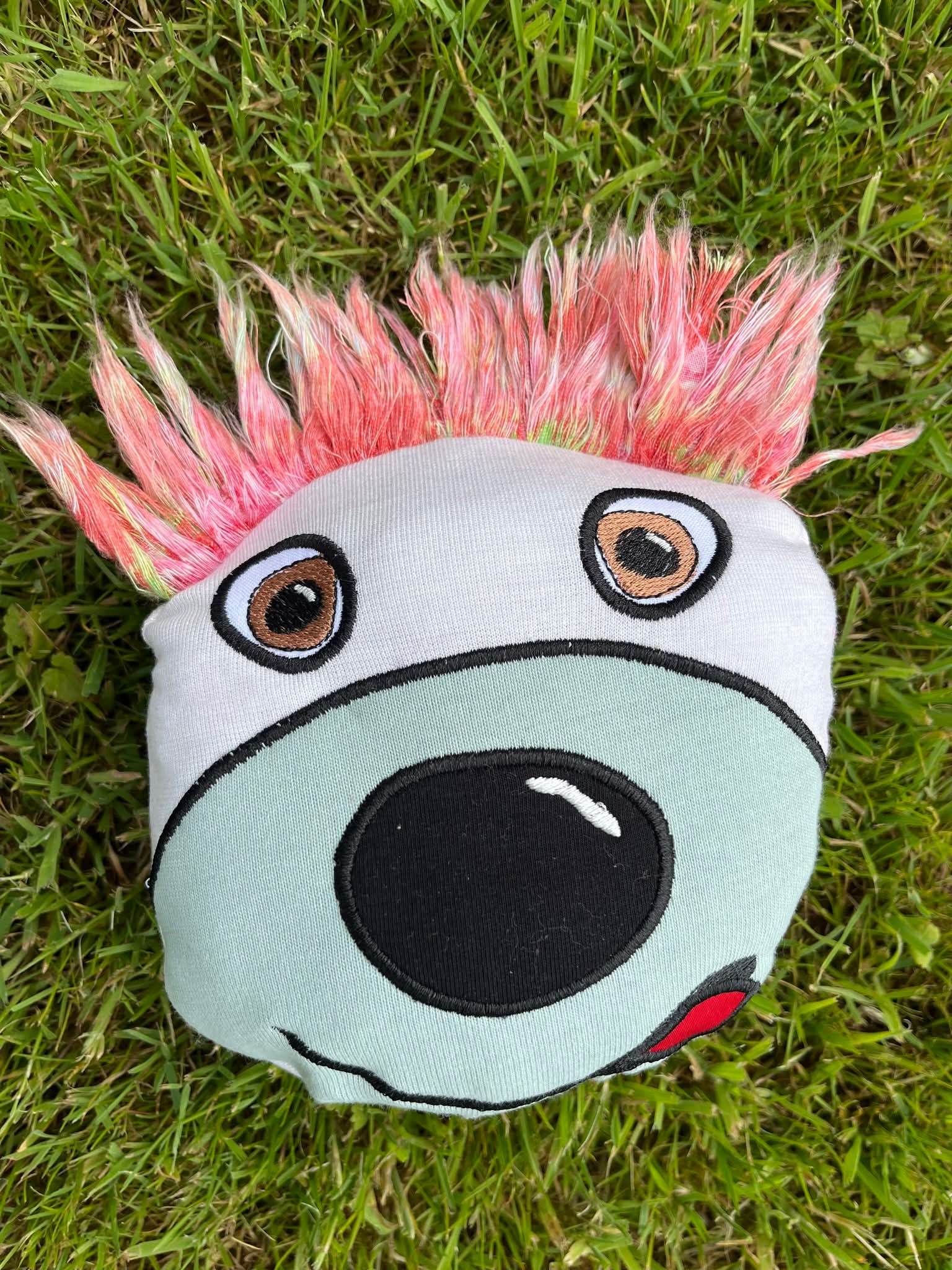 Kissen Teddy Kopf Bob ITH Stickdatei ab 10x10 in 7 Größen - Sewando