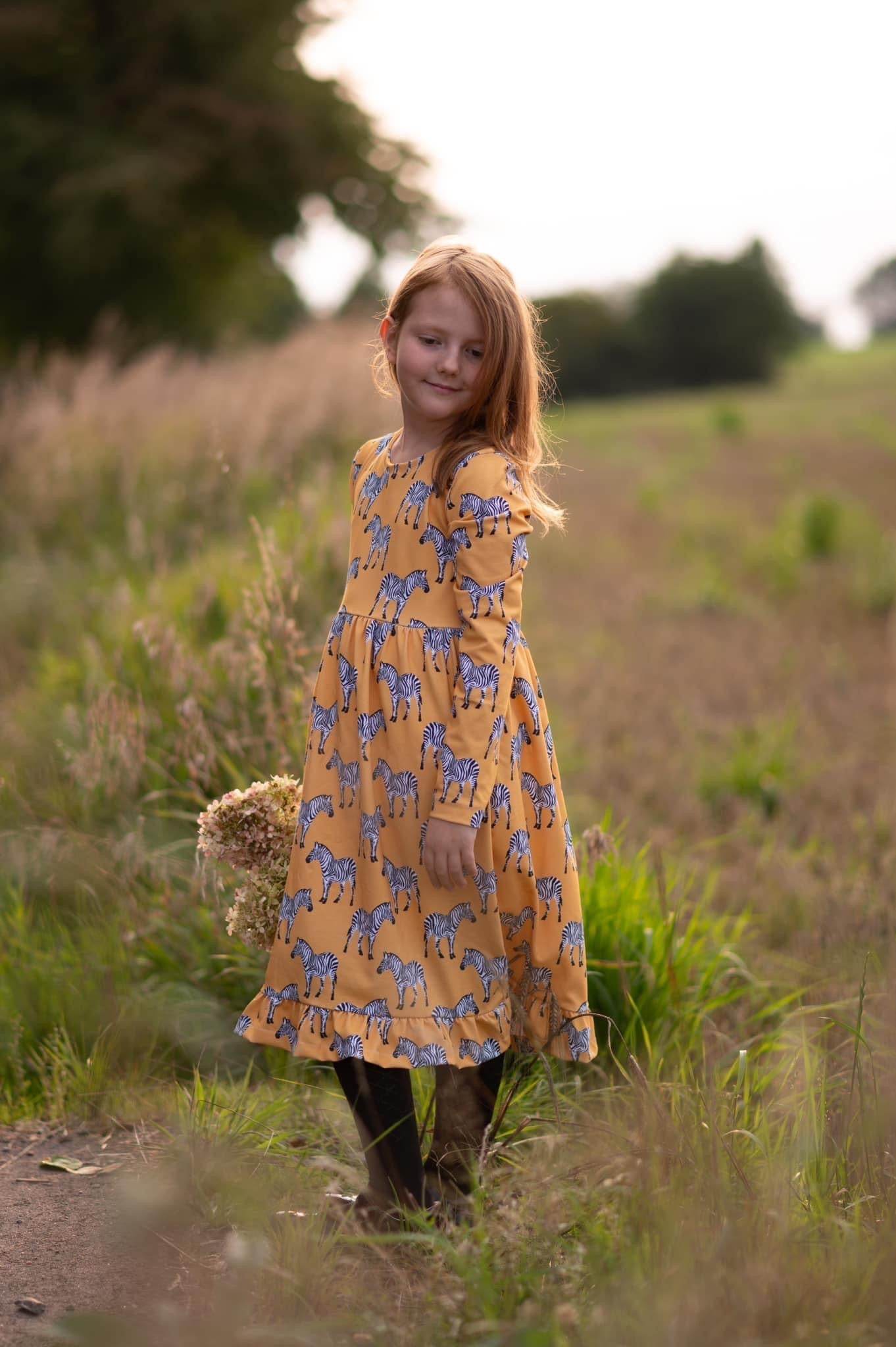 Schnittmuster Lace Dress - BEAMER Version - Gr. 86 - 164 : - Sewando