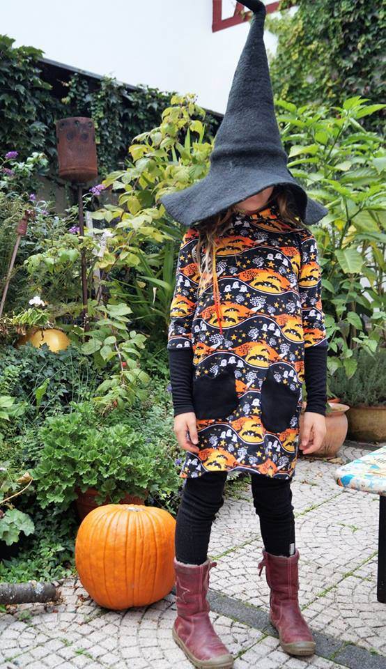 Schnittmuster timtom No.32 Sweatkleid mit Vokuhila-Saum Gr. 86-152 - Sewando