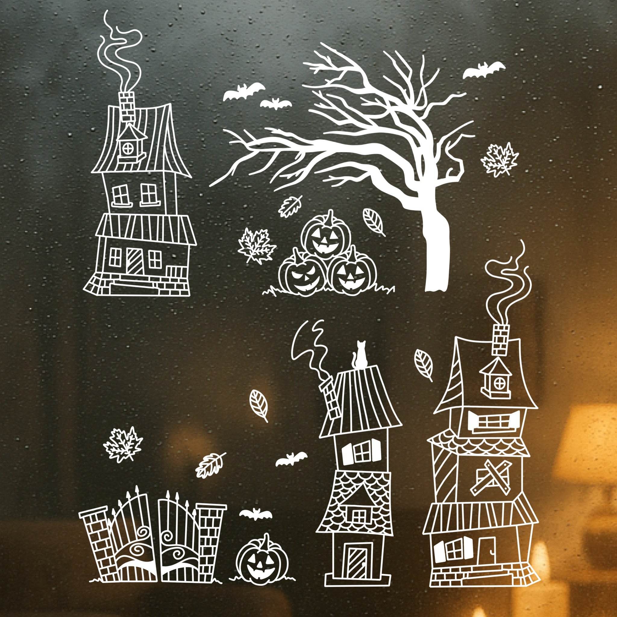 Halloween Town – Halloween Design mit gruseligen Häuschen, Kürbissen und knorrigen Bäumen. Ideal für Fensterbilder, Kissenbezüge und Halloween-Dekorationen.