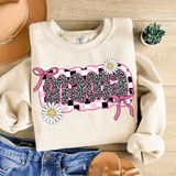 Bügelbild Mama – Leoprint mit Gänseblümchen & Glitzerschleifen (PNG) - Sewando