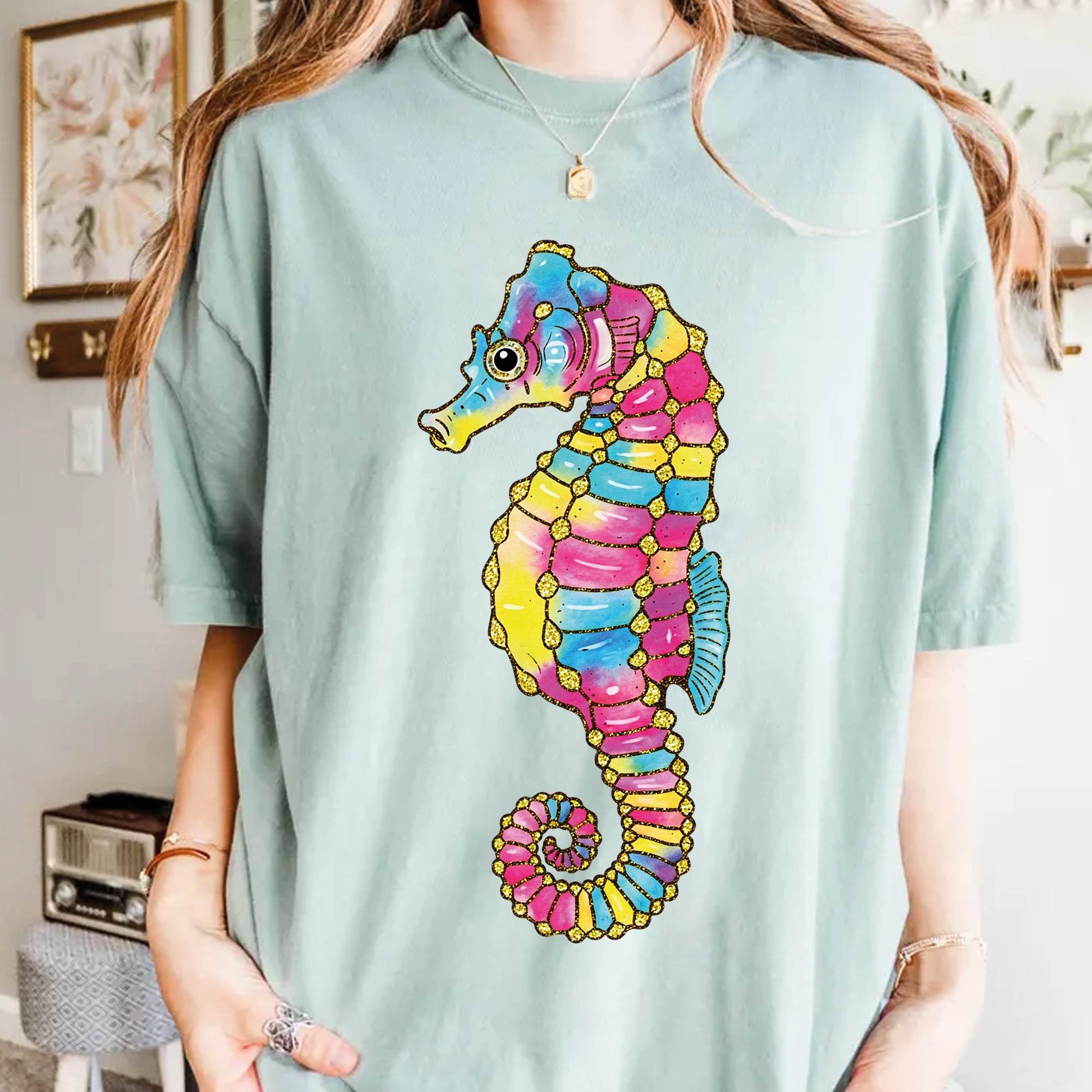 Seepferdchen in Regenbogenfarben – Bügelbild mit Glittereffekt (1 PNG) - Sewando