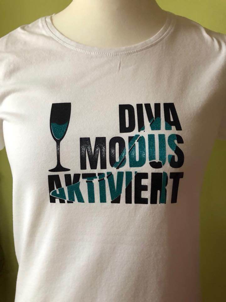 Plotterdatei Diva Tussi Queen Prinzessin Modus SVG und DXF - Sewando