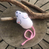 Maus Stickdatei ITH 10x10 Katzenspielzeug Haustierbedarf Stoffmaus Tierspielzeug Anleitung in deutscher Sprache - Sewando