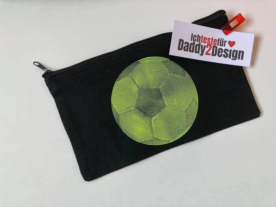 SPIRALOO Fussball / Handball - die LineArt Spirale aus EINER Linie - für hell UND dunkel, Plotter und Laser-Datei als SVG und DXF - Sewando