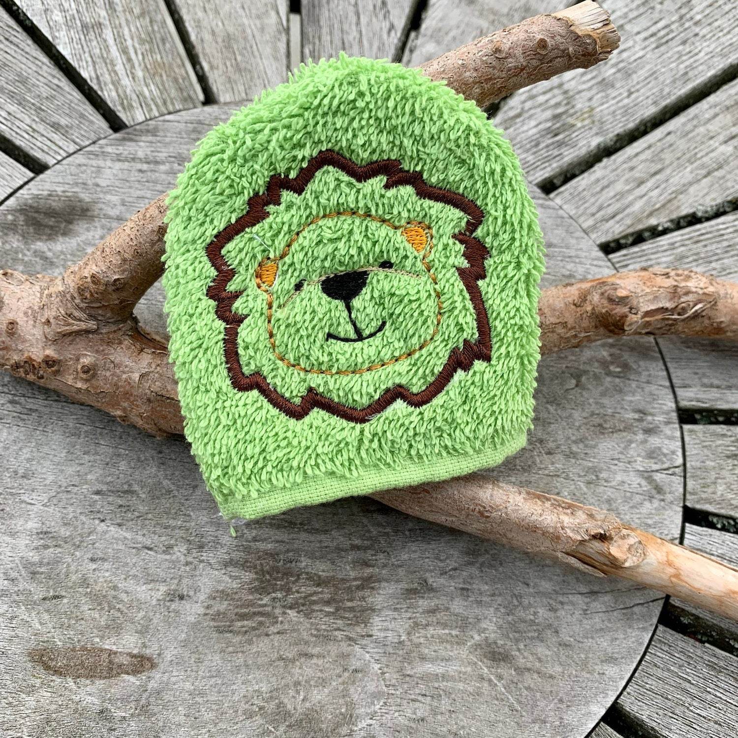 Löwen-Waschlappen Stickdatei ITH 10x10 Waschhandschuh Tierwaschlappen Tierwaschhandschuh Zoo Baby - Sewando