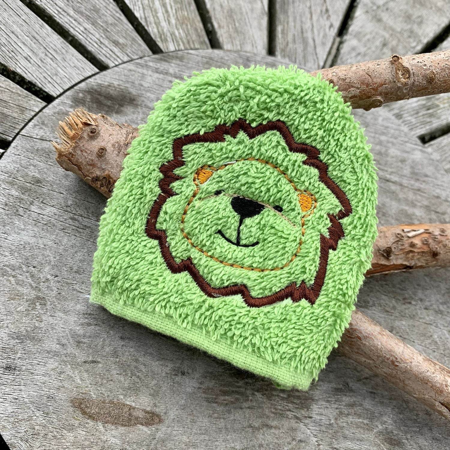 Löwen-Waschlappen Stickdatei ITH 10x10 Waschhandschuh Tierwaschlappen Tierwaschhandschuh Zoo Baby - Sewando