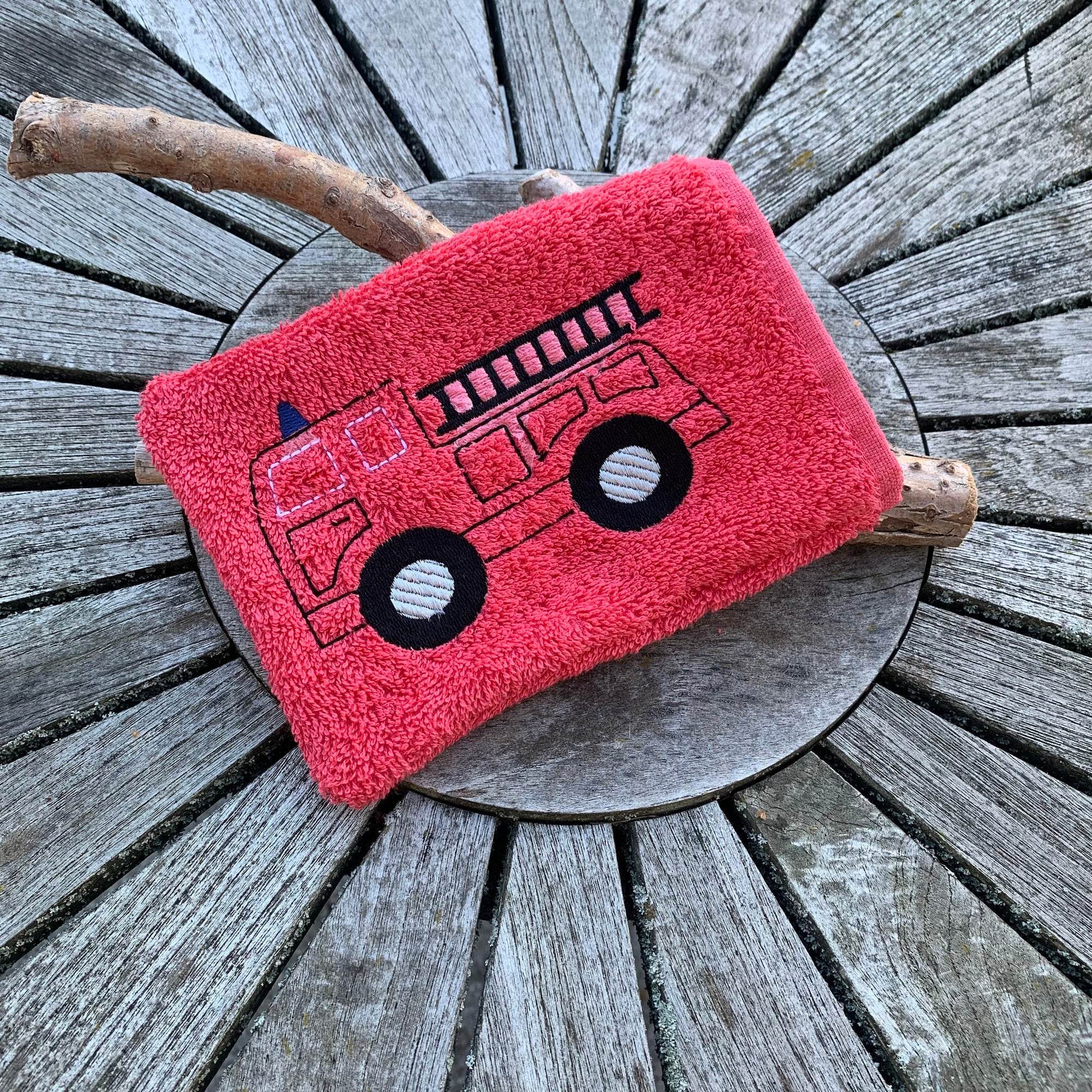 Feuerwehr Waschlappen Stickdatei ITH 13x18 Waschhandschuh Anleitung in deutscher Sprache - Sewando