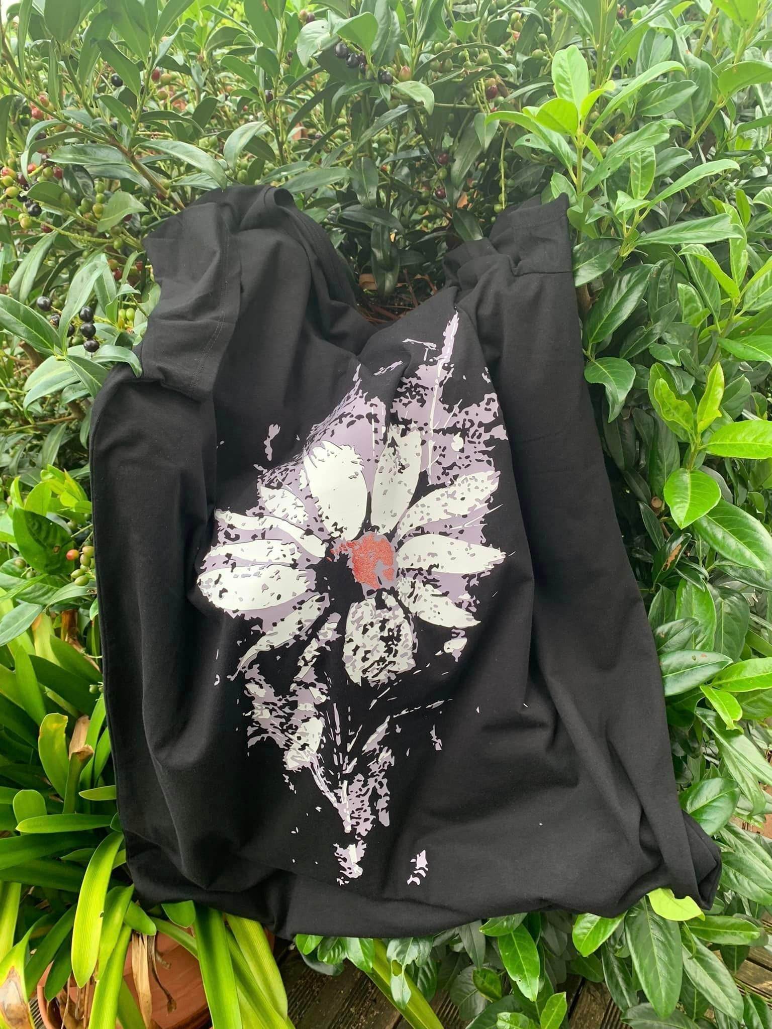 Blume der Nacht - für DUNKLEN STOFF (Material) - TrashBlume, Plotter und Laser-Datei als SVG und DXF - Sewando