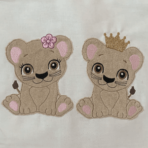 Stickdatei Doodle Löwe / Blume Krone Junge Mädchen Set 736 - Sewando