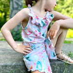 Schnittmuster Pernille – Jumpsuit für Mädchen mit & ohne Rüschen Gr. 92–146 - Sewando