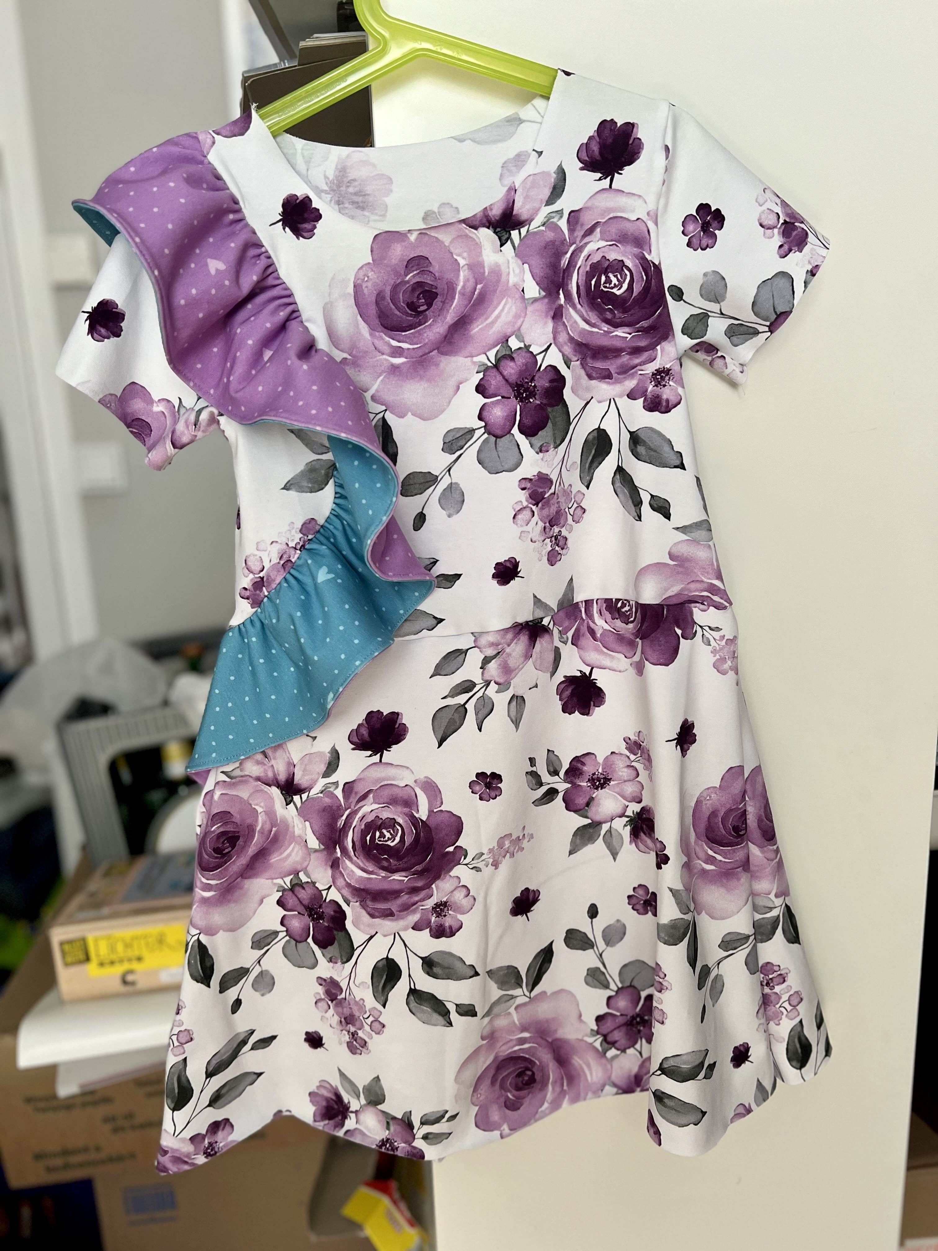 Schnittmuster Mathilda – Rüschenkleid für Mädchen Gr. 98–134 inkl. Anleitung - Sewando