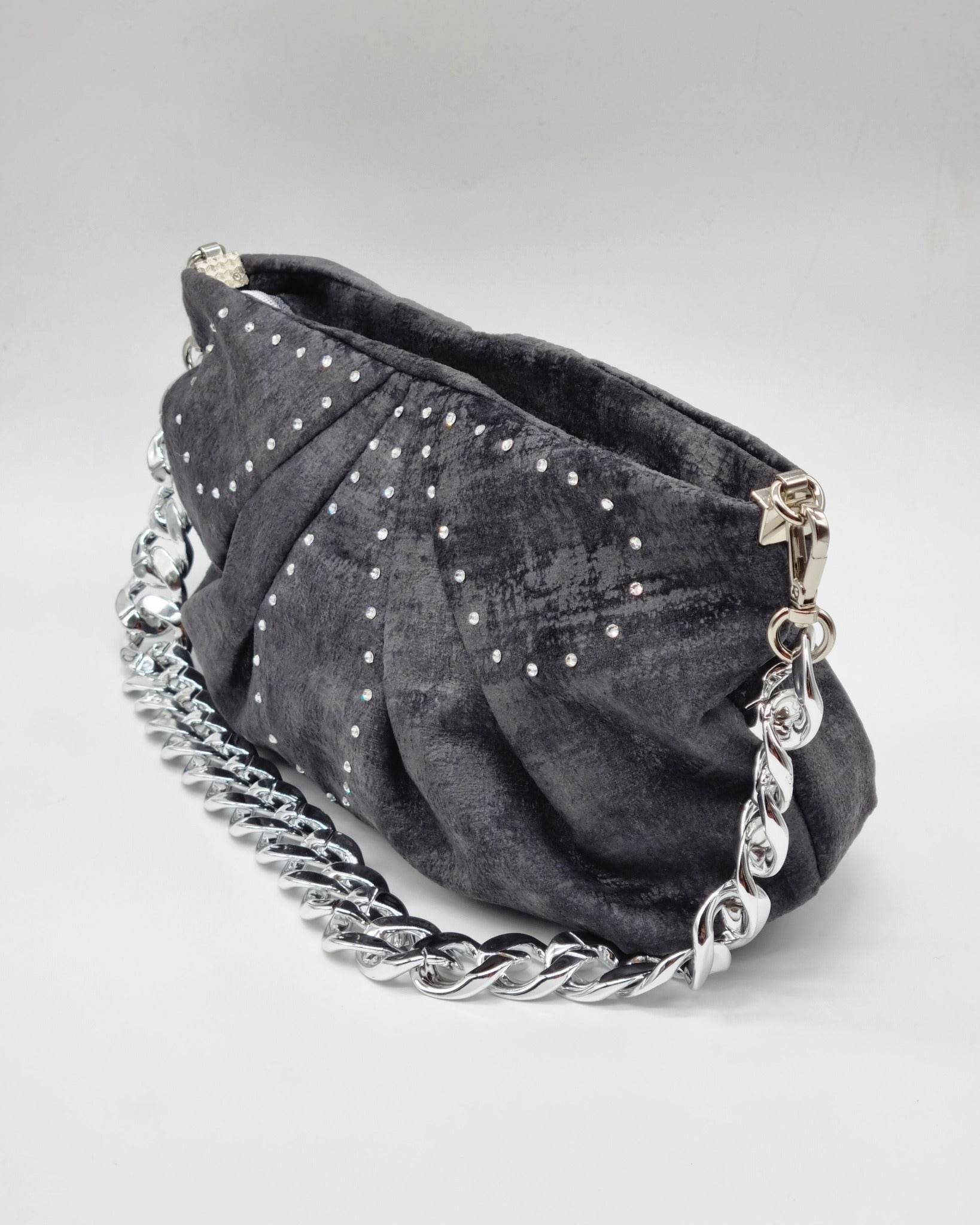Schnittmuster Clutch Leni mit raffinierten Streifen - Sewando