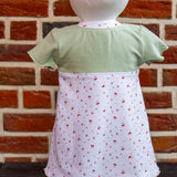 Schnittmuster Linn – Babyshirt oder Kleid mit senkrechter Knopfleiste & Teilung Gr. 56-98 - Sewando