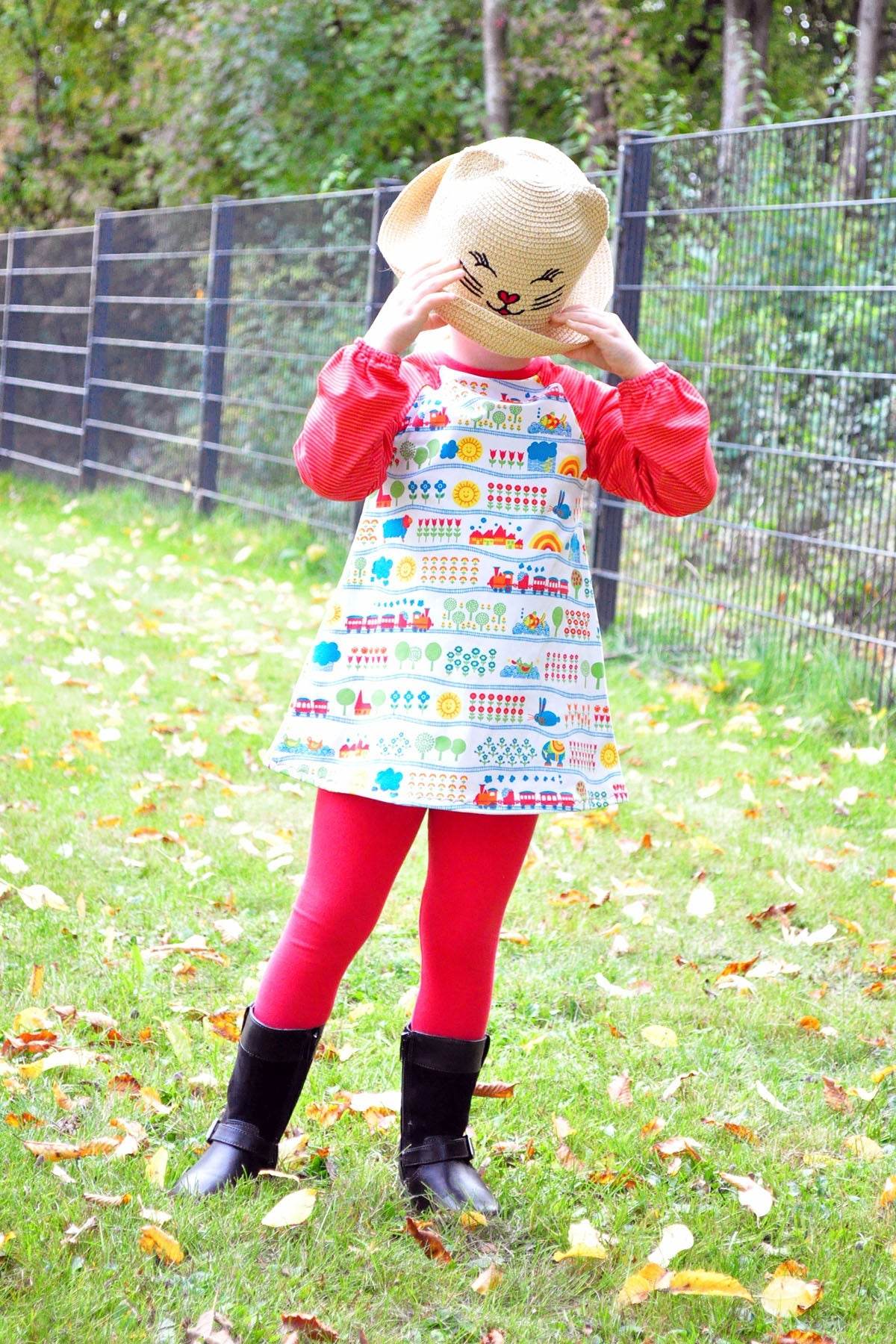 Schnittmuster timtom No.27 Raglantunika mit vorne-wie-hinten-Ausschnitt in zwei Weiten Gr. 80-140 - Sewando