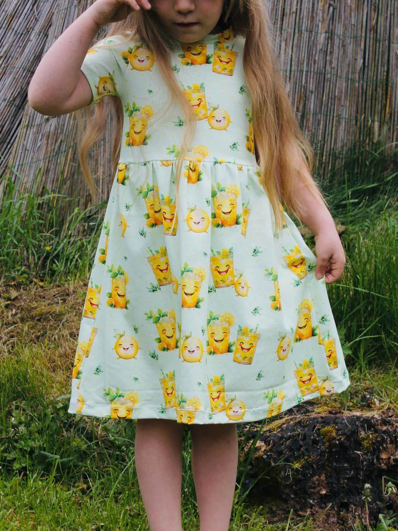 Kleid Noélia, Schnittmuster Grösse 86-152 - Sewando