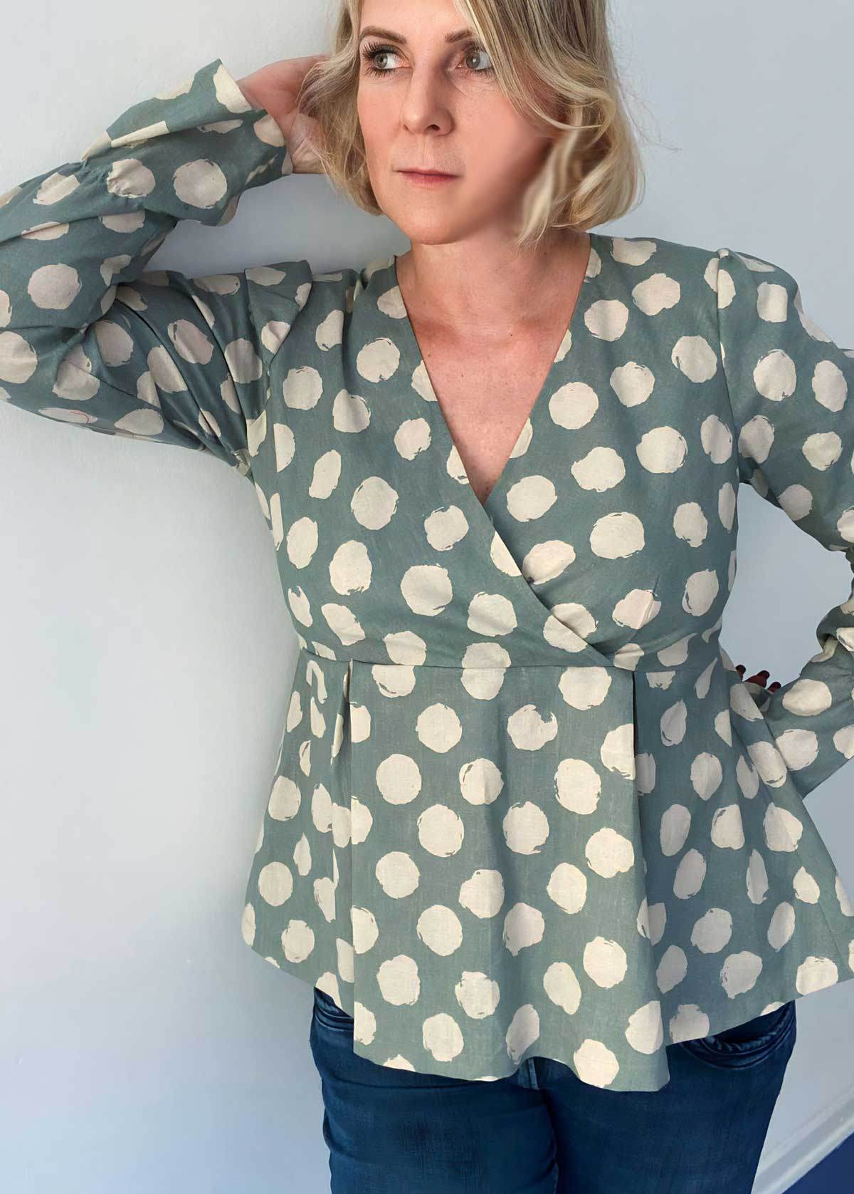 Schnittmuster Schößchen Bluse ALOE (34-46) - Sewando
