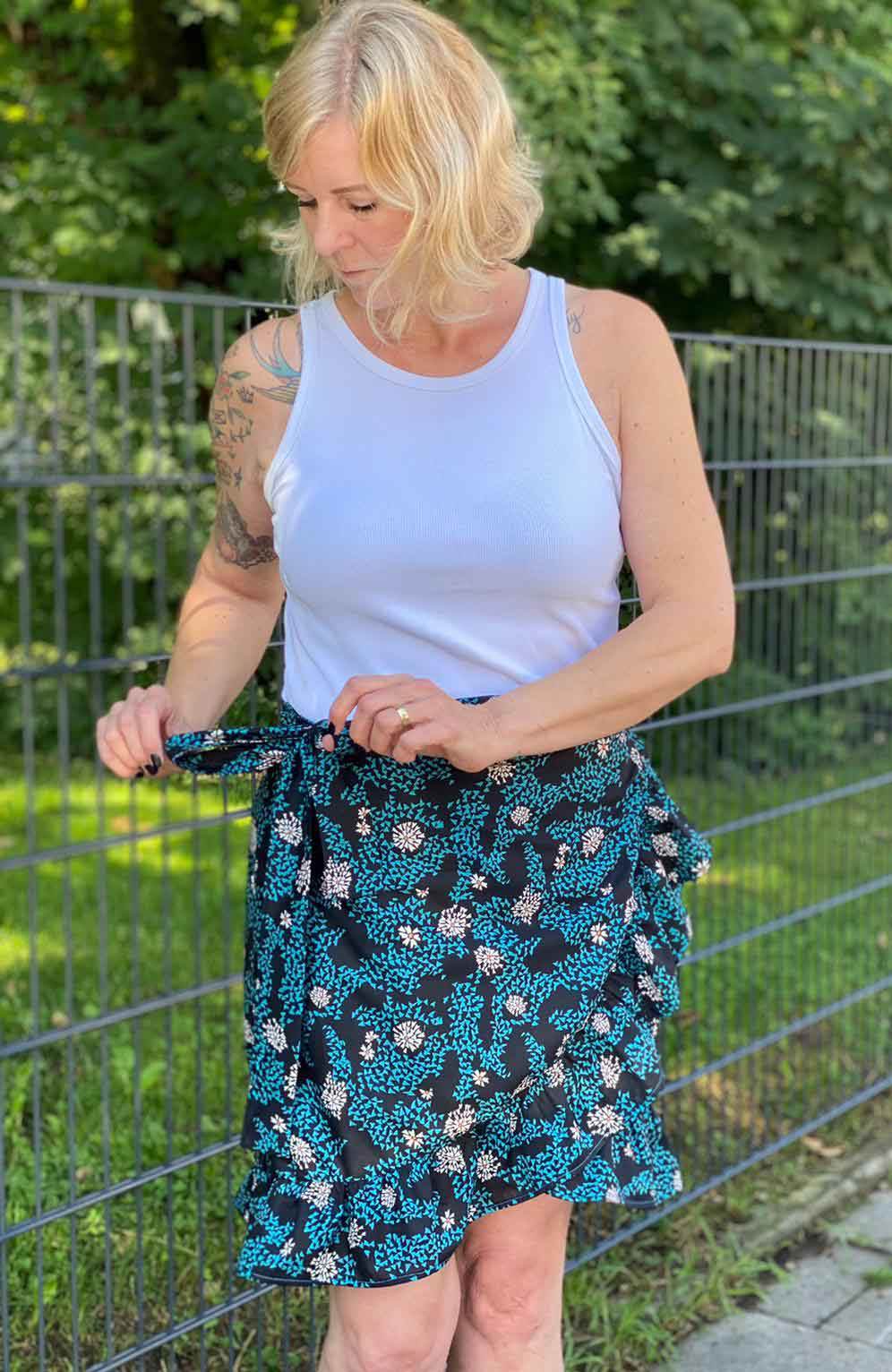 Schnittmuster Wickelrock PITANGA (34-58) - Sewando