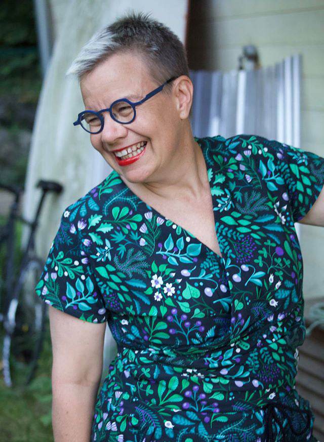 Schnittmuster Top in Wickeloptik LONDRA (34-56) : - Sewando