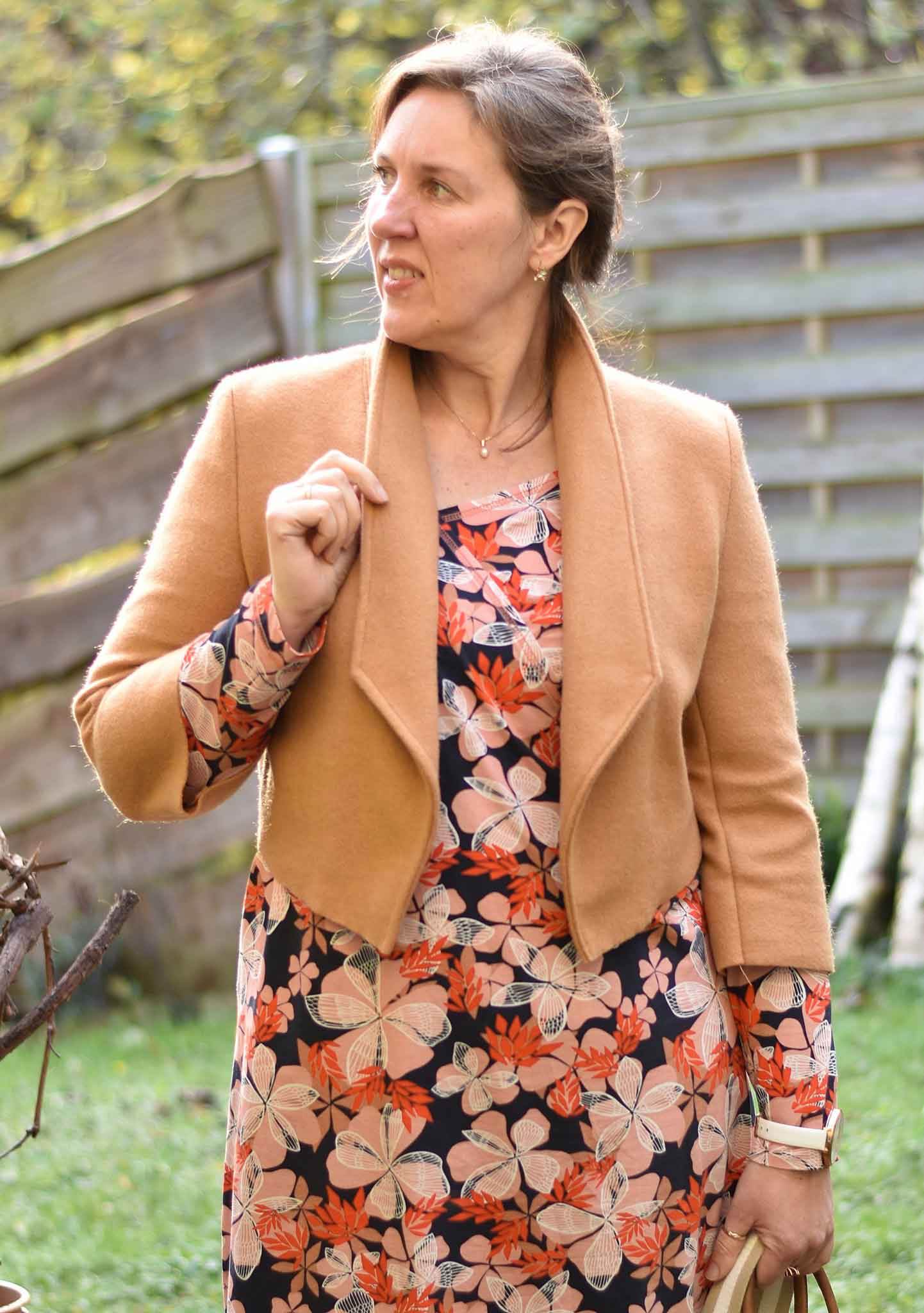 Schnittmuster kurzer Jersey Blazer LILIA (34-58) - Sewando