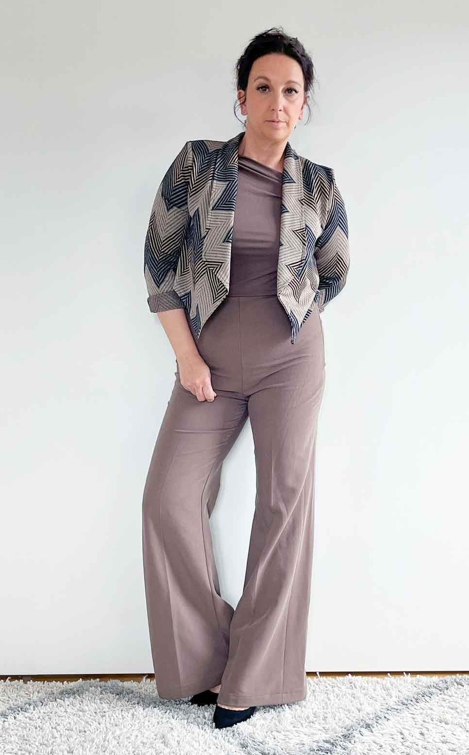 Schnittmuster kurzer Jersey Blazer LILIA (34-58) - Sewando