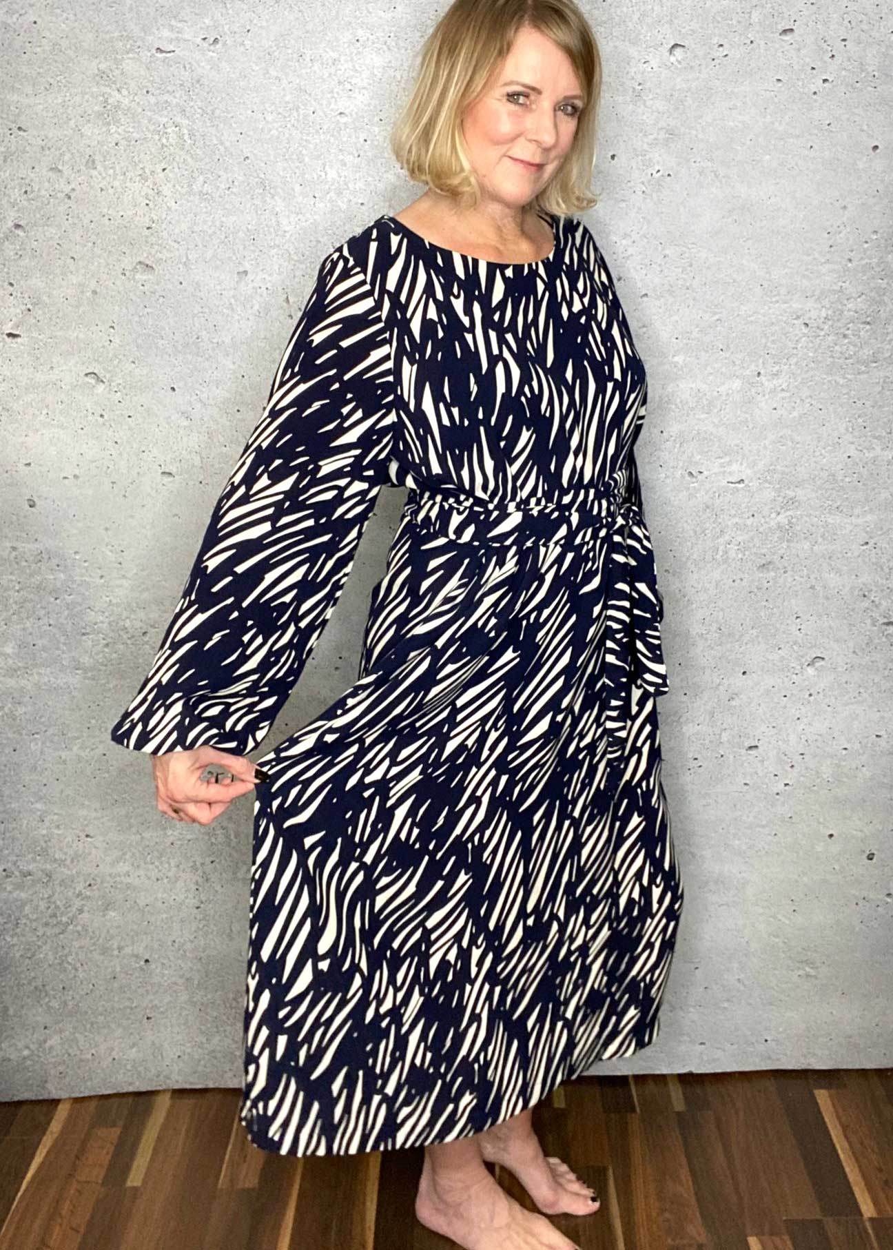 Schnittmuster Viskose Kleid mit Schleife MARGARIDA (32-58) - Sewando