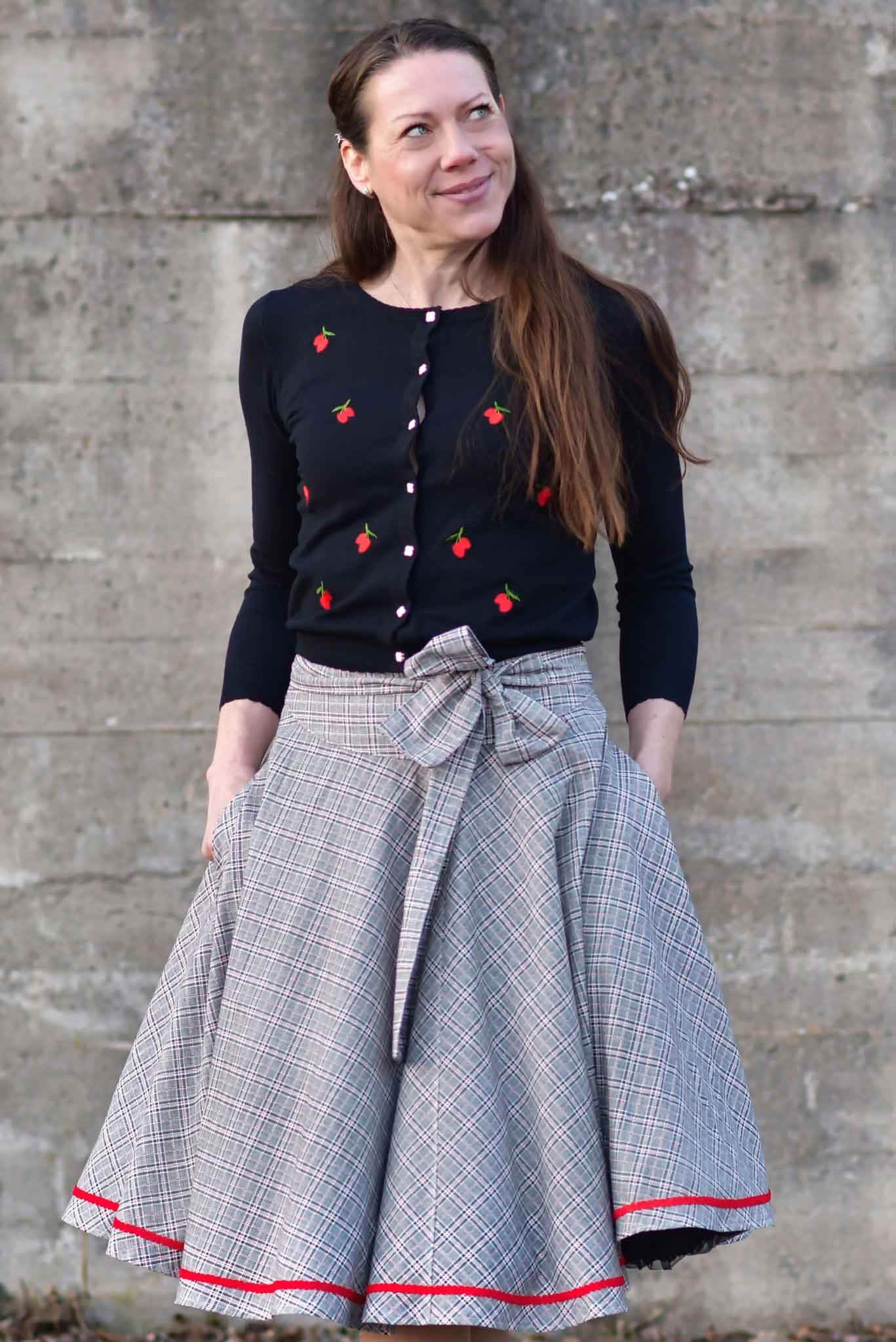 Schnittmuster Tellerrock mit Petticoat AVARITIA (34-58) : - Sewando