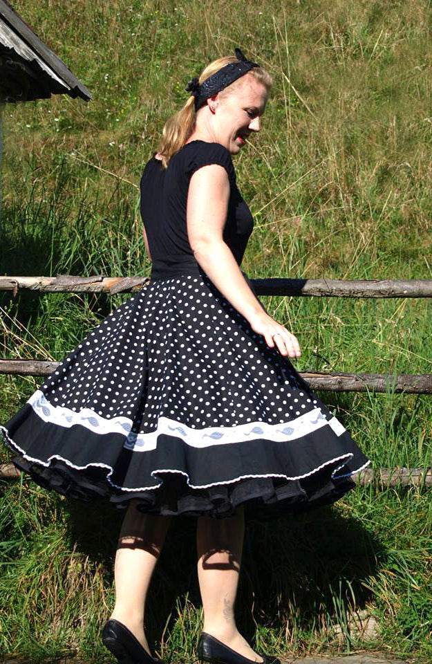 Schnittmuster Tellerrock mit Petticoat AVARITIA (34-58) : - Sewando