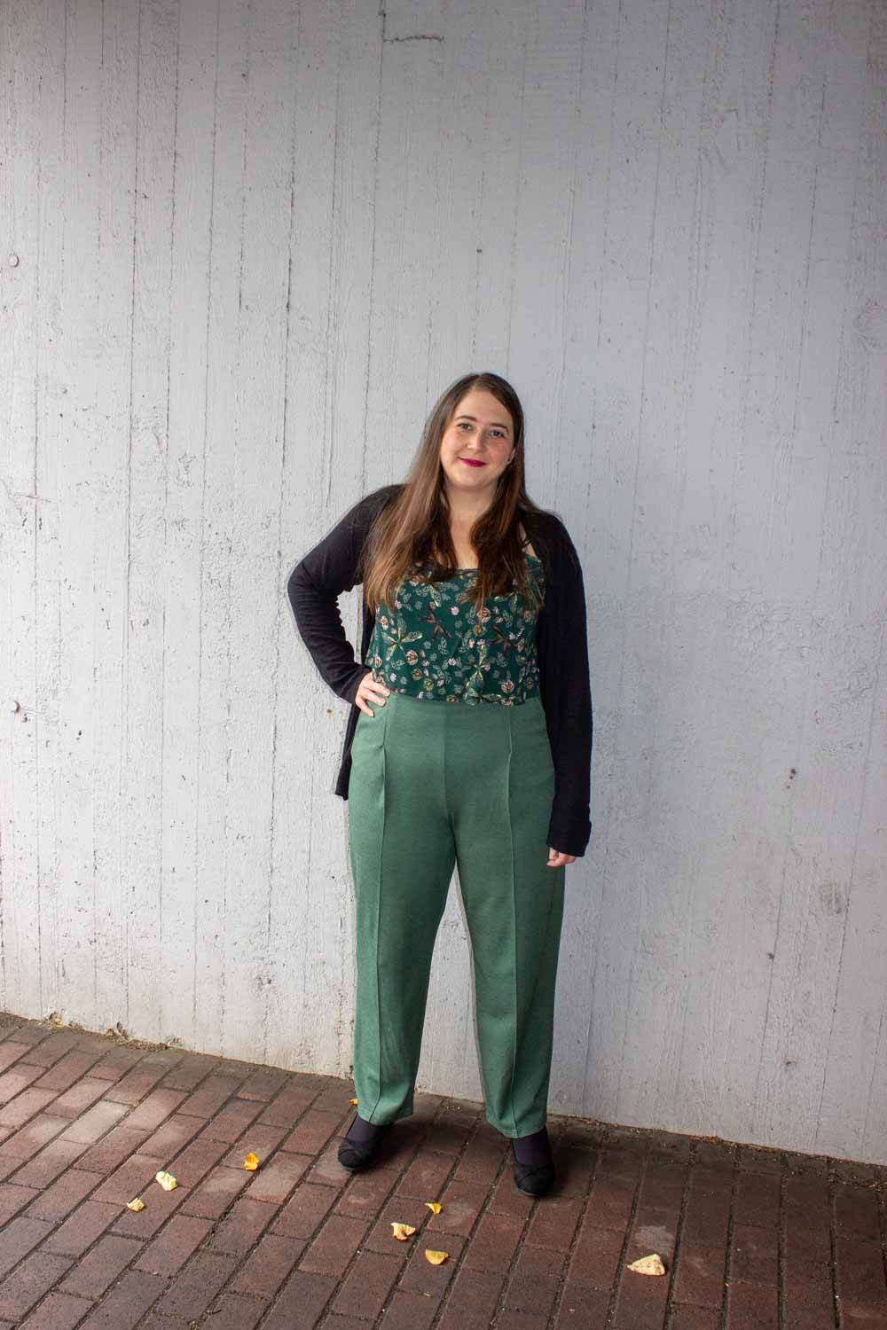 Schnittmuster Bundfaltenhose „Mit leichtem Gepäck 2“ Damen Gr. 32 - 62 : - Sewando