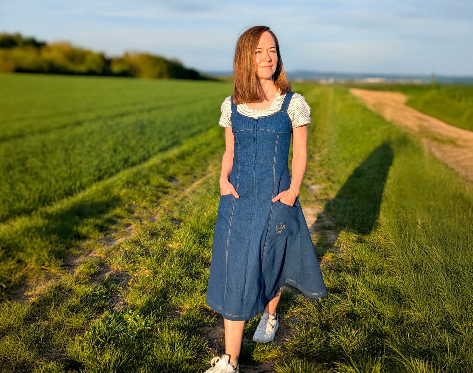 Luvis Rockabilly Korsagenkleid | Schnittmuster + Anleitung | Gr. 32-54 | Anfänger+ - Sewando