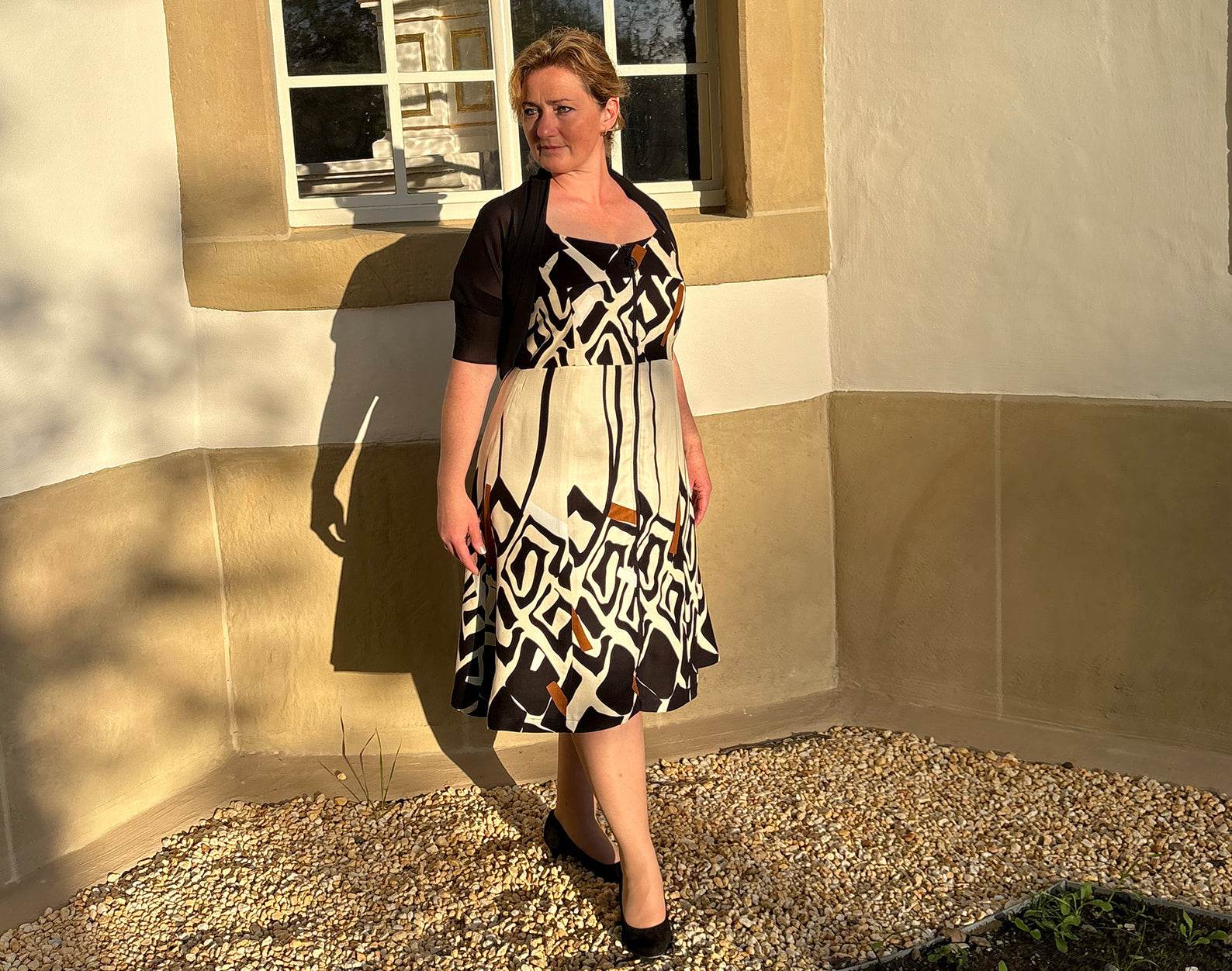 Luvis Rockabilly Korsagenkleid | Schnittmuster + Anleitung | Gr. 32-54 | Anfänger+ - Sewando