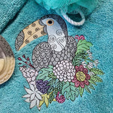 Stickdatei Set Toucan mit sommerlich tropischen Blumenbouquet - Sewando