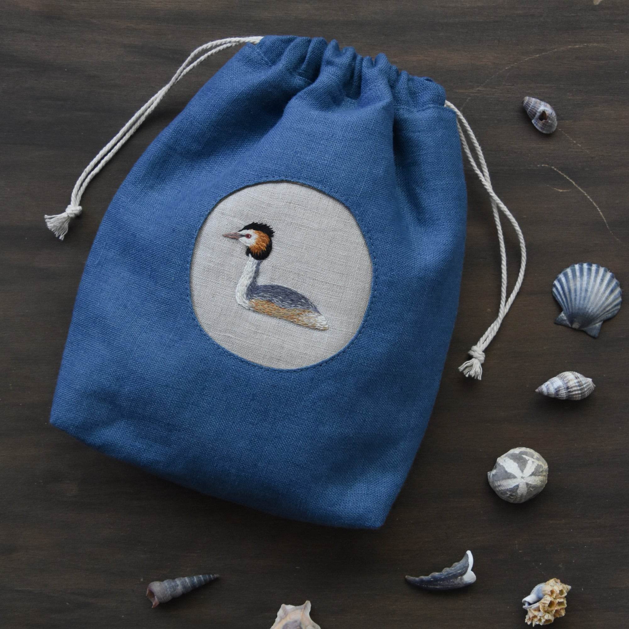 GREAT CRESTED GREBE Hand embroidery pattern - Sewando