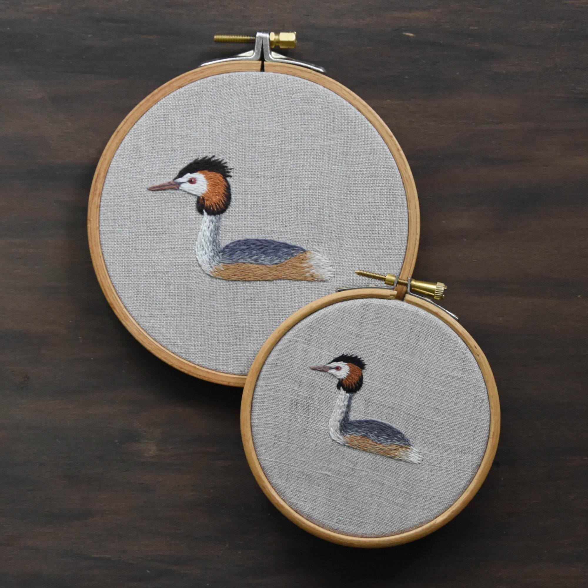 GREAT CRESTED GREBE Hand embroidery pattern - Sewando