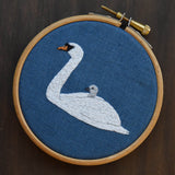 MUTE SWAN Hand Embroidery Pattern - Sewando