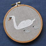 MUTE SWAN Hand Embroidery Pattern - Sewando