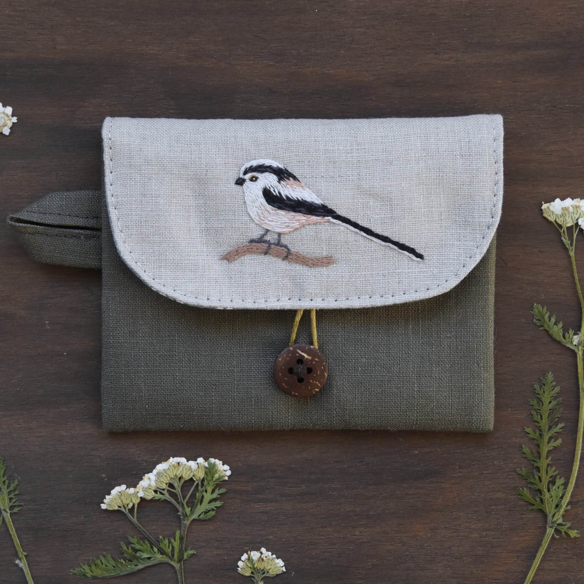 Hand embroidery pattern/ Handstickerei: EMBROIDERED BIRDS NO. 1 - Sewando