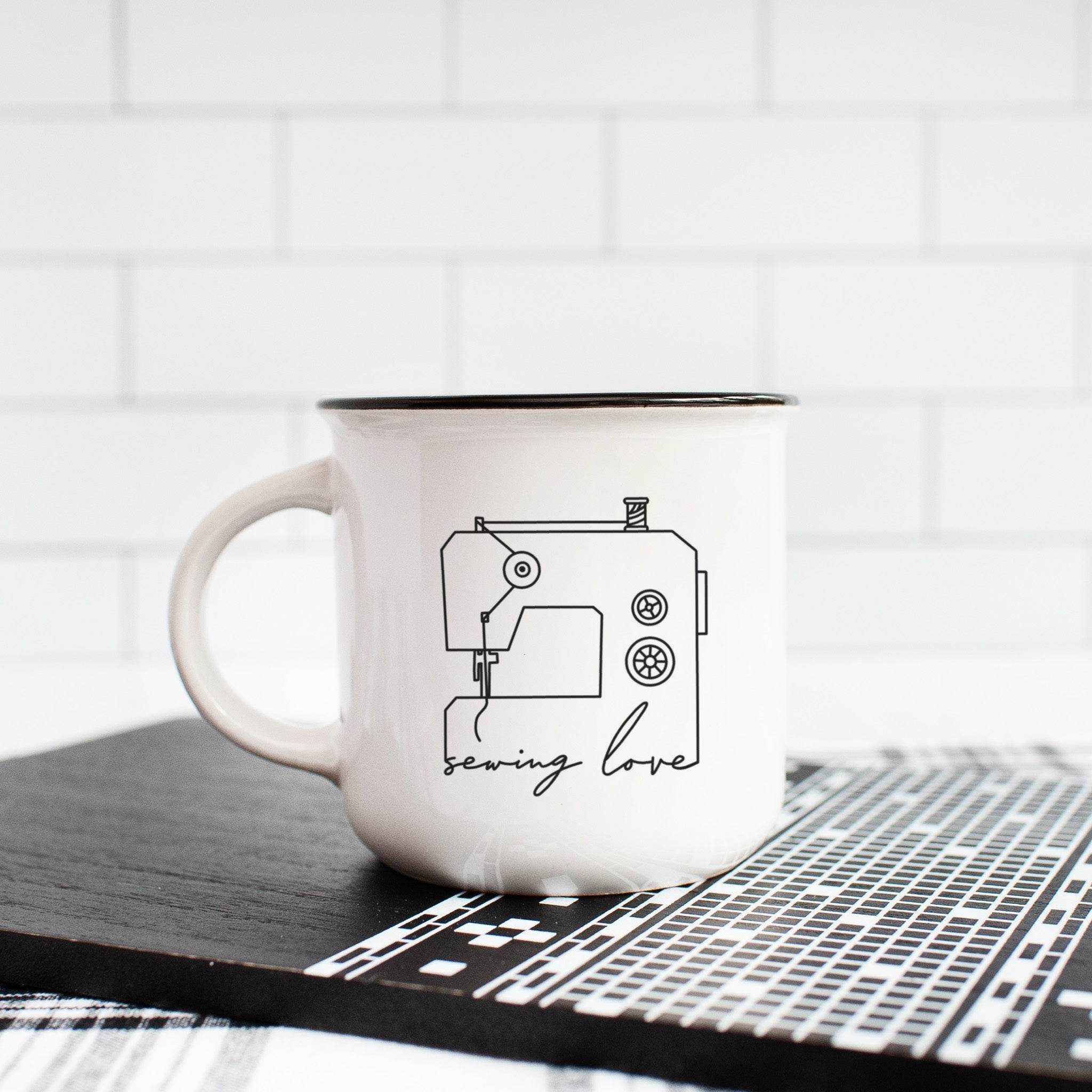 Plotterdatei SVG – Sewing Love | Line Art Nähmaschine - Sewando