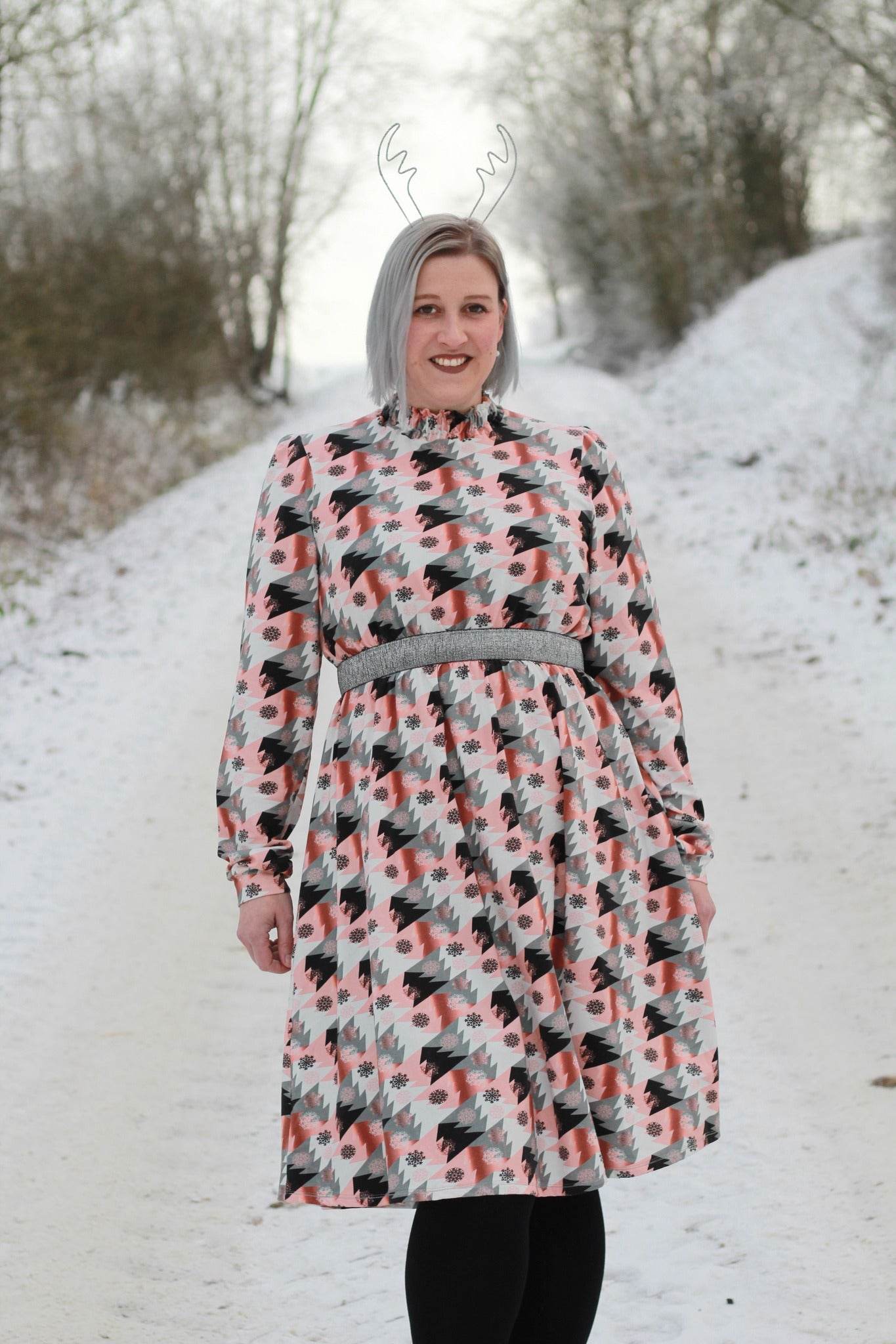 Schnittmuster Kleid Valmue Gr. 32-50 - Sewando