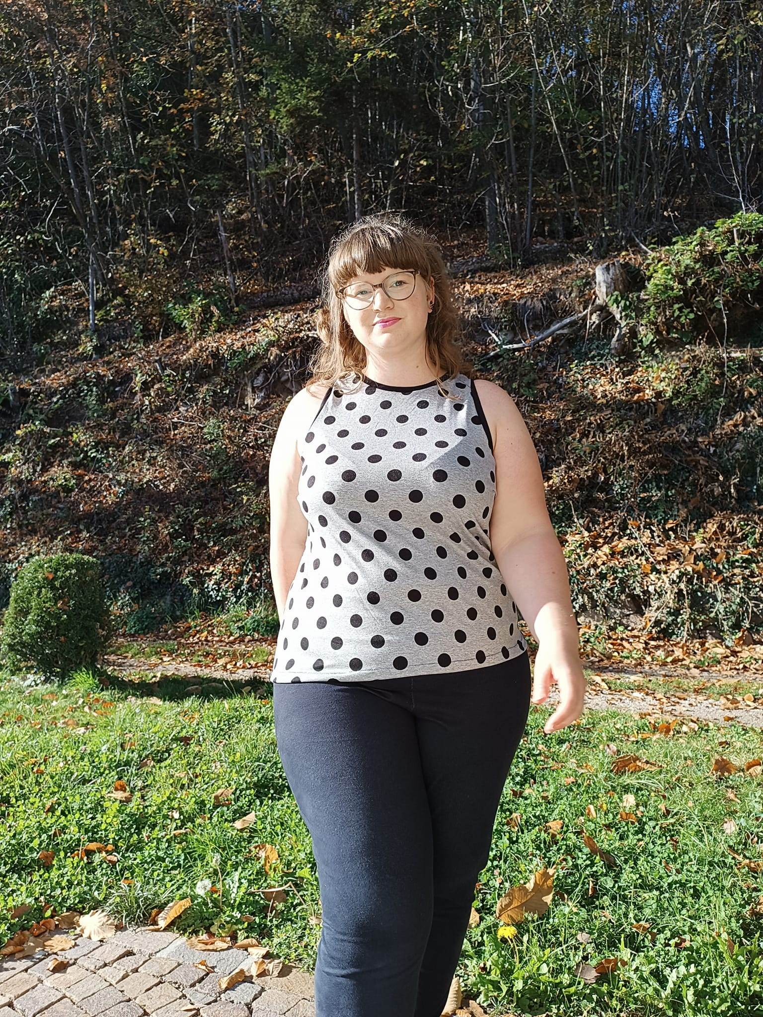 Schnittmuster Top Hyben und Leggins Lykkelig Gr. 32-50 - Sewando