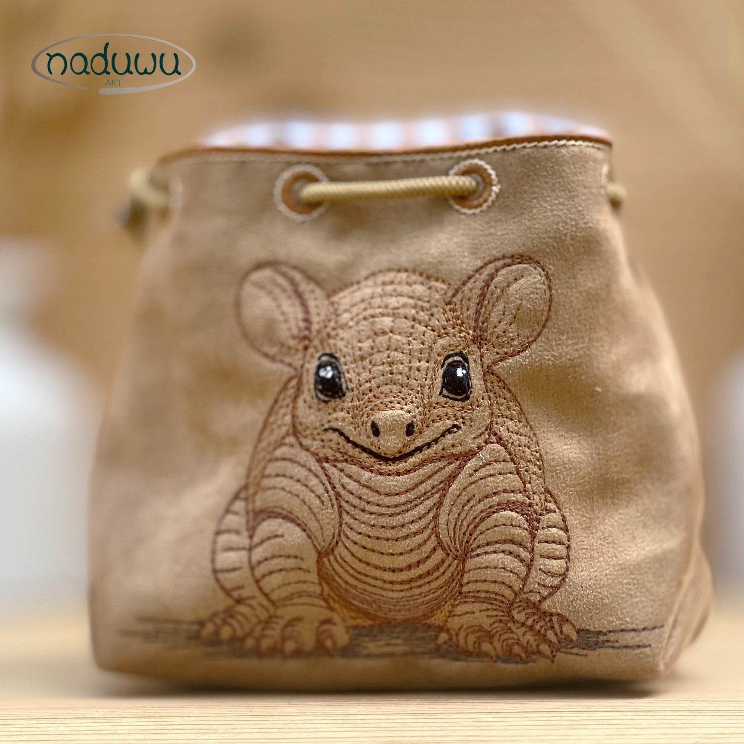 Stickdatei Leckerchenbeutel Set, ITH Futterbeutel armadillo 4 Größen mit und ohne Motiv - Sewando