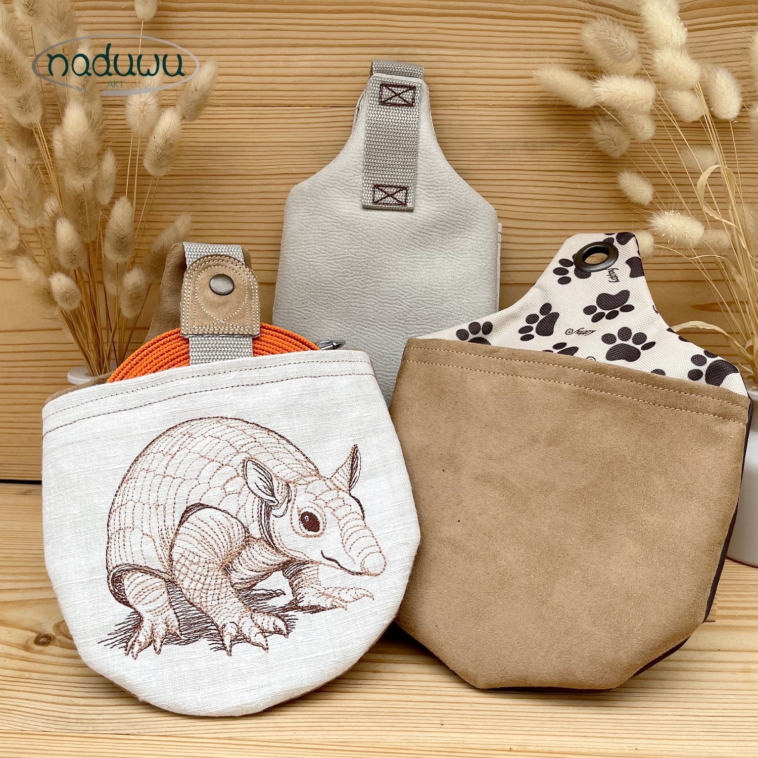 Stickdatei Beutel 20x28, In The Hoop Hundeleinentasche armadillo L-Bag - Sewando
