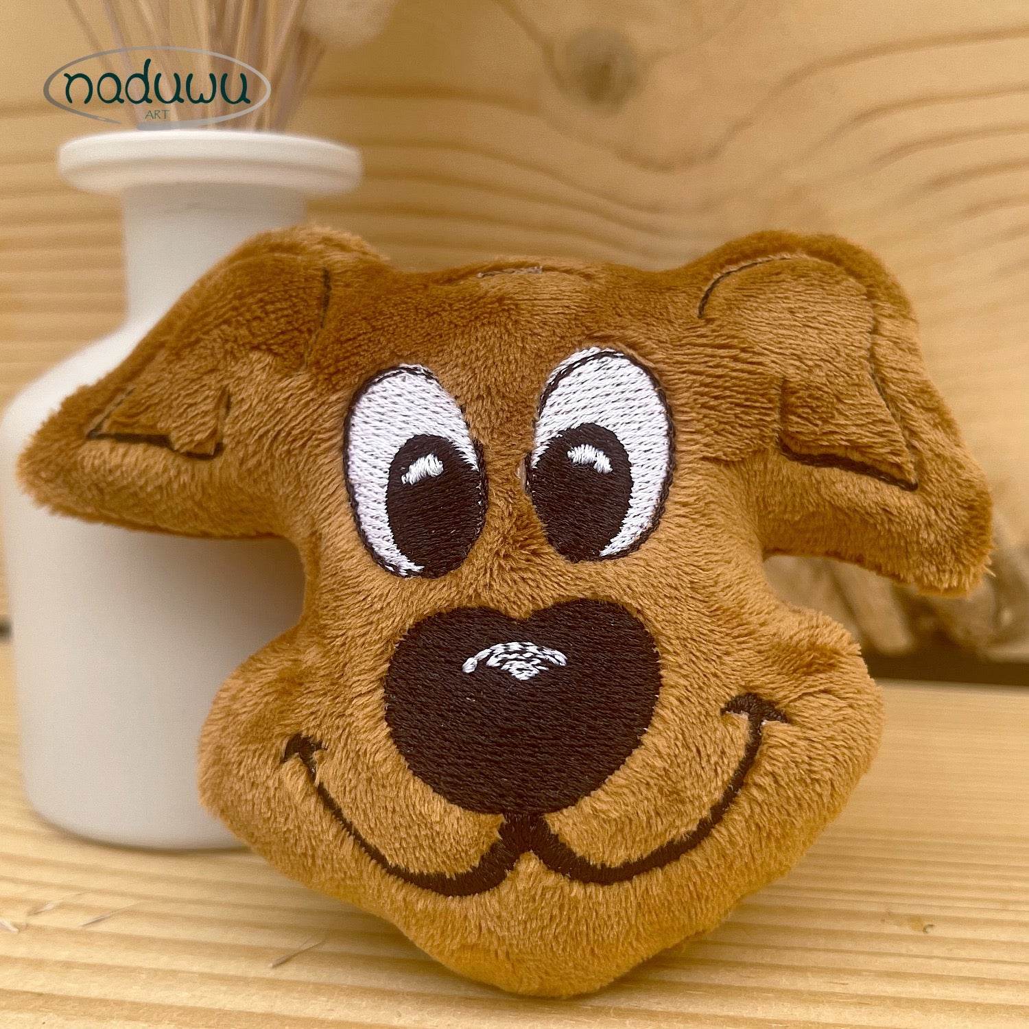 Stickdatei Hund Stuffie Set, ITH Kuschelkissen Schnuffelkopp in 13x12 - Sewando