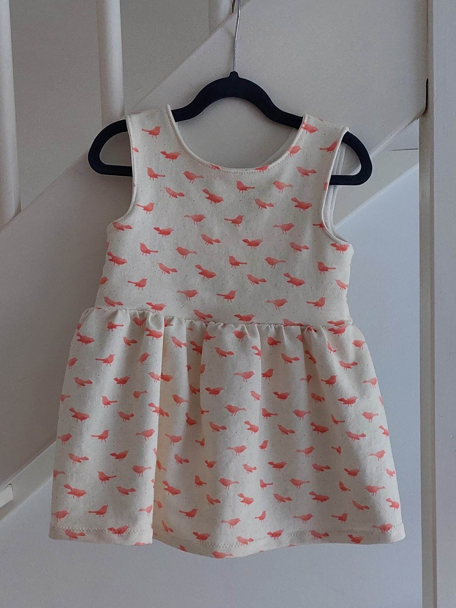 Schnittmuster Mädchenkleid Lilje Gr. 56-164 - Sewando