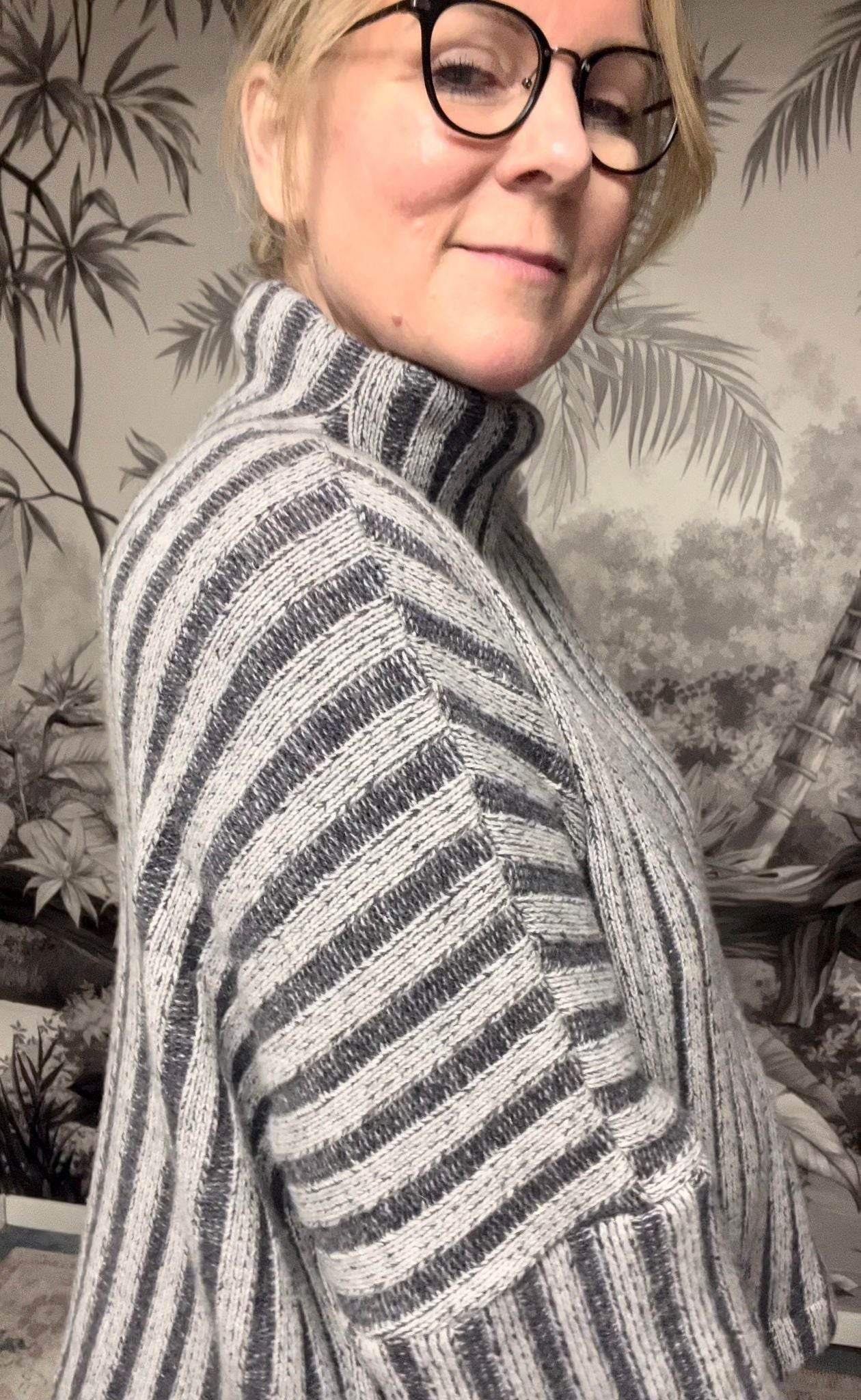 Schnittmuster Oversize Pullover RAPIDO (34-58) - Sewando