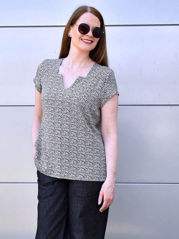 Schnittmuster ZIA-Bluse mit besonderem V-Ausschnitt und Ärmelvariationen Gr. 34-54 - Sewando