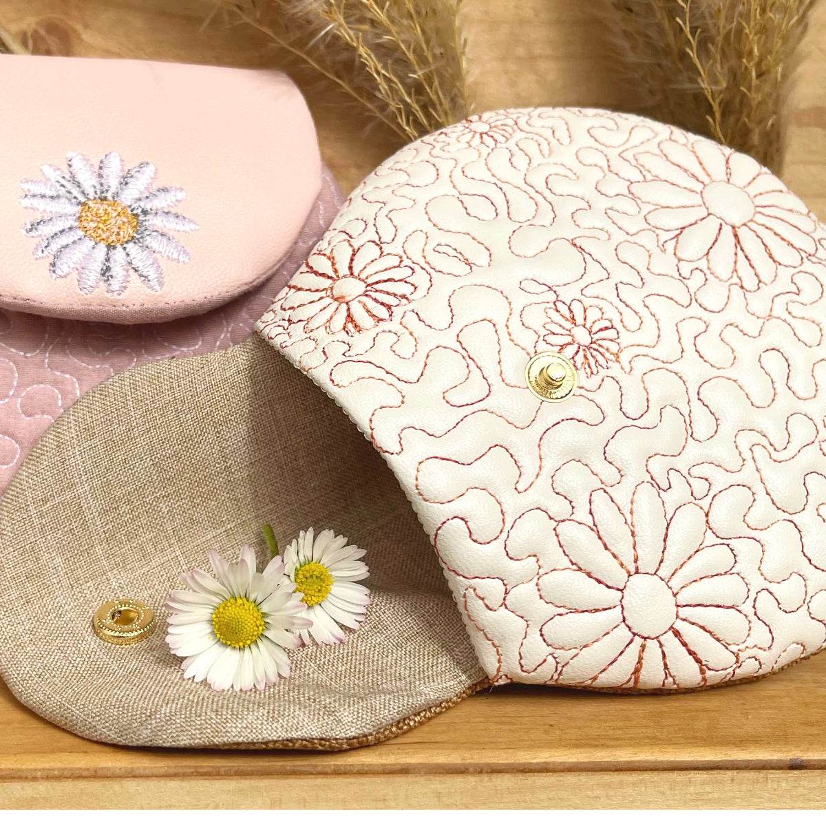 Stickdatei Tasche 13x18 mit Gänseblümchen, ITH runde Daisy Bag - Sewando