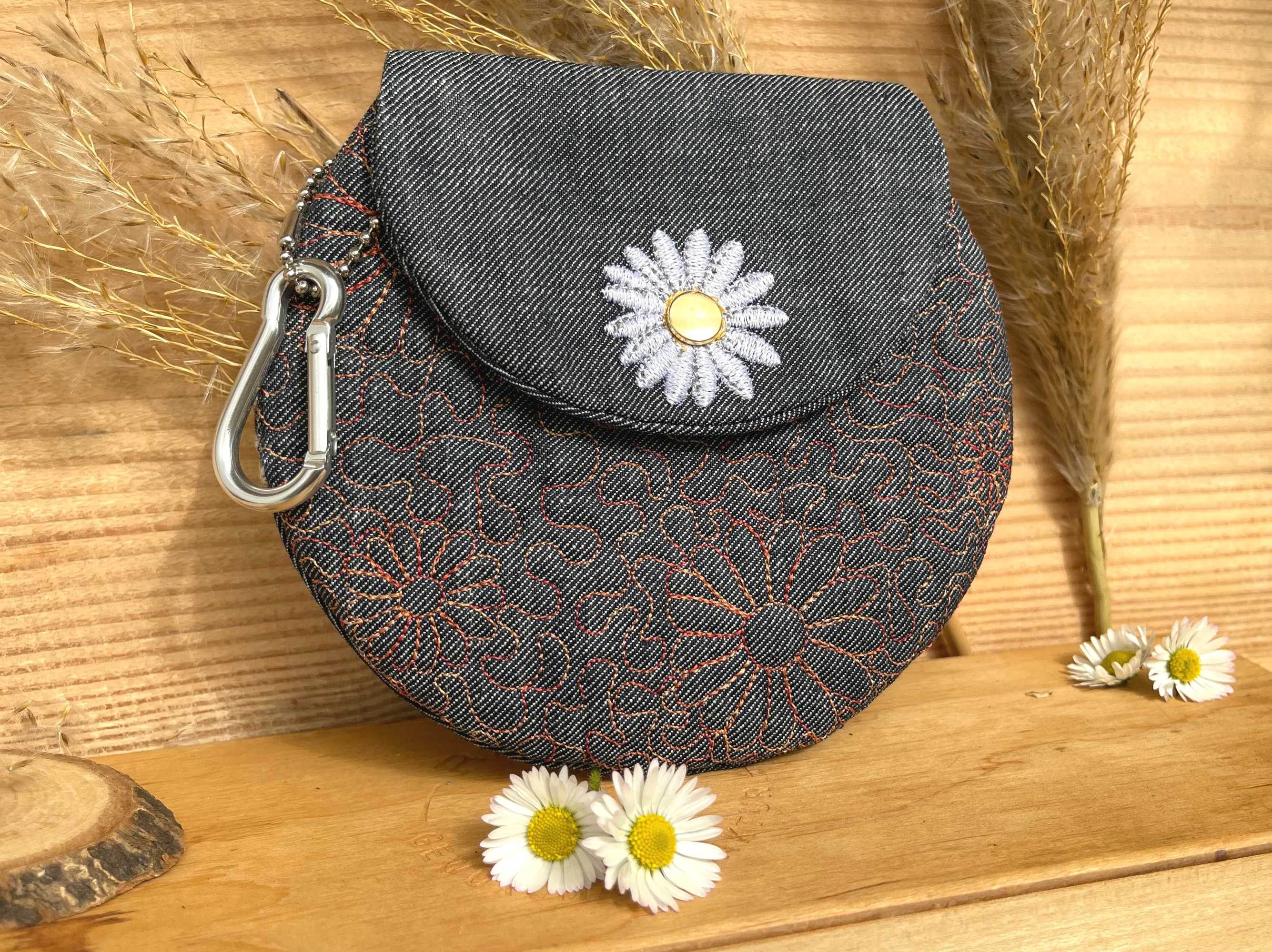Stickdatei Tasche 15x21 mit Gänseblümchen, ITH runde Daisy Bag - Sewando