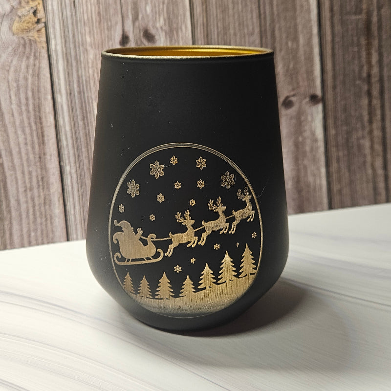 Weihnachts-Plotterdateien Set mit 6 klassischen Motiven: Rentier, Schneemann, Weihnachtsbaum und Schlitten. Ideal für Cricut, Silhouette, Lasergravur und DIY-Projekte. Enthalten sind PNG, DXF, EPS und SVG Dateien.
